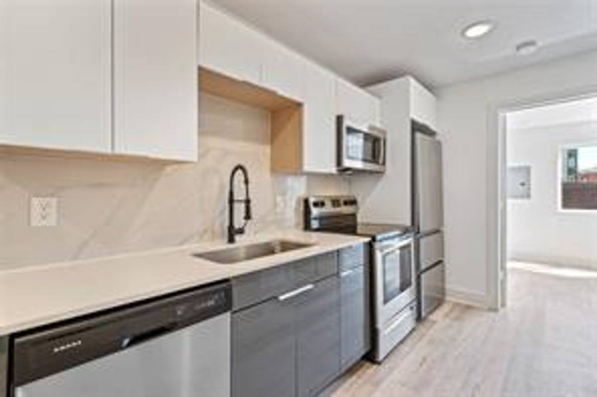 Apartment for rent at 4514 Bryan St, Dallas, TX 75204