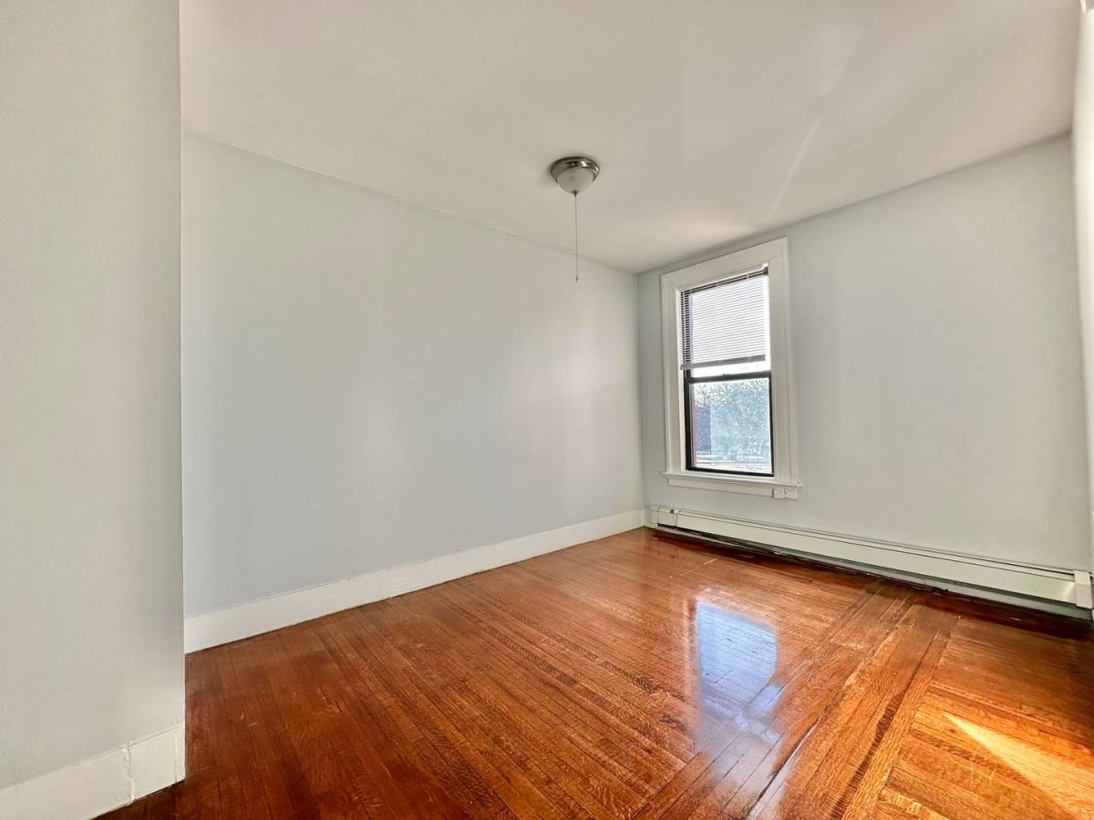 Apartment for rent at 33-35 Howe St, New Haven, CT 06511