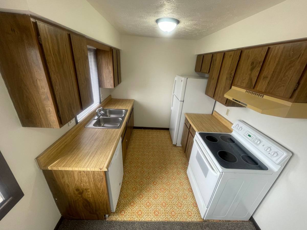 Apartment for rent at 2137 S 42nd St, Omaha, NE 68105