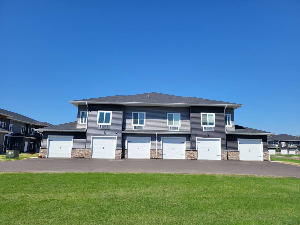 Townhouse for rent at 1926 11th Ave E, Menomonie, WI 54751