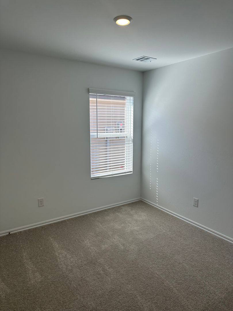 House for rent at 1076 Westbrook Blvd, Purcell, OK 73080
