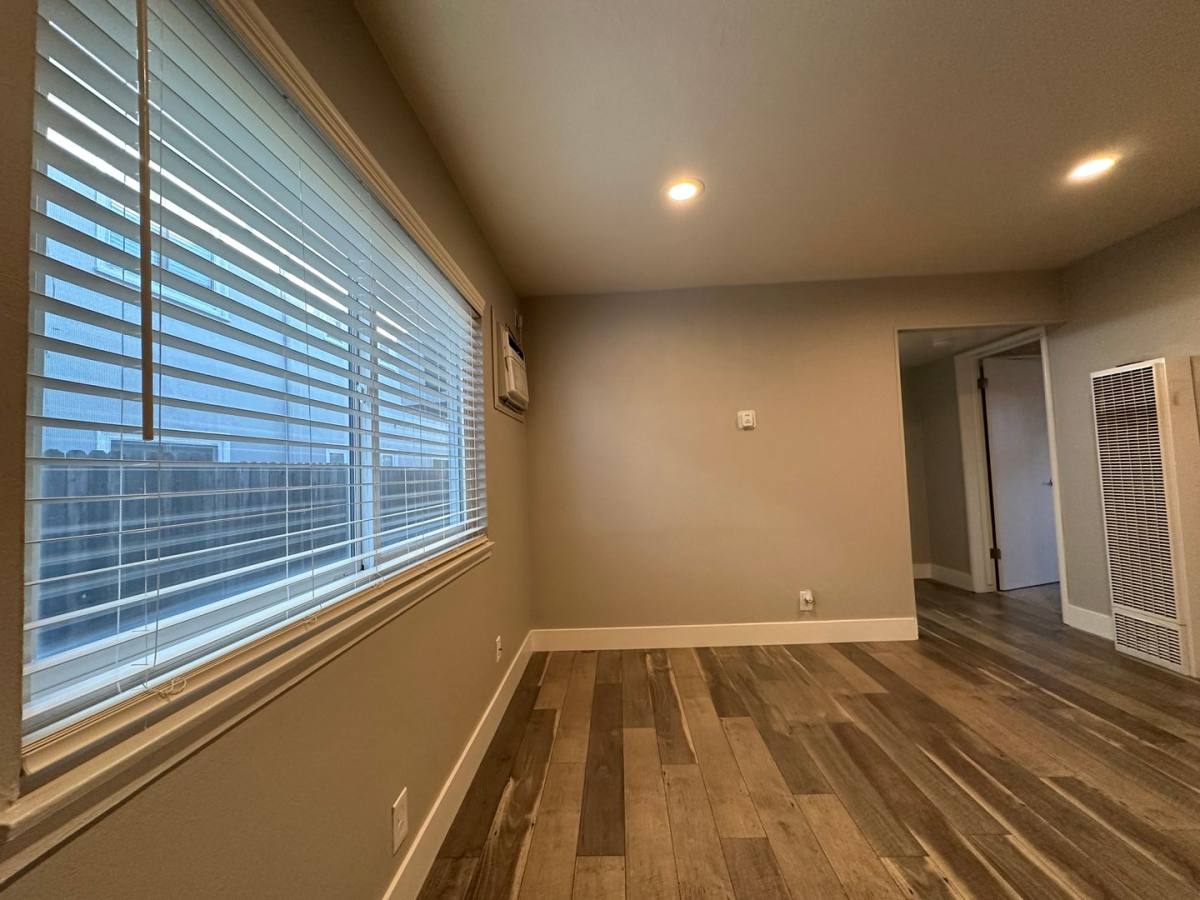 Apartment for rent at 2713-2721 T St, Sacramento, CA 95816