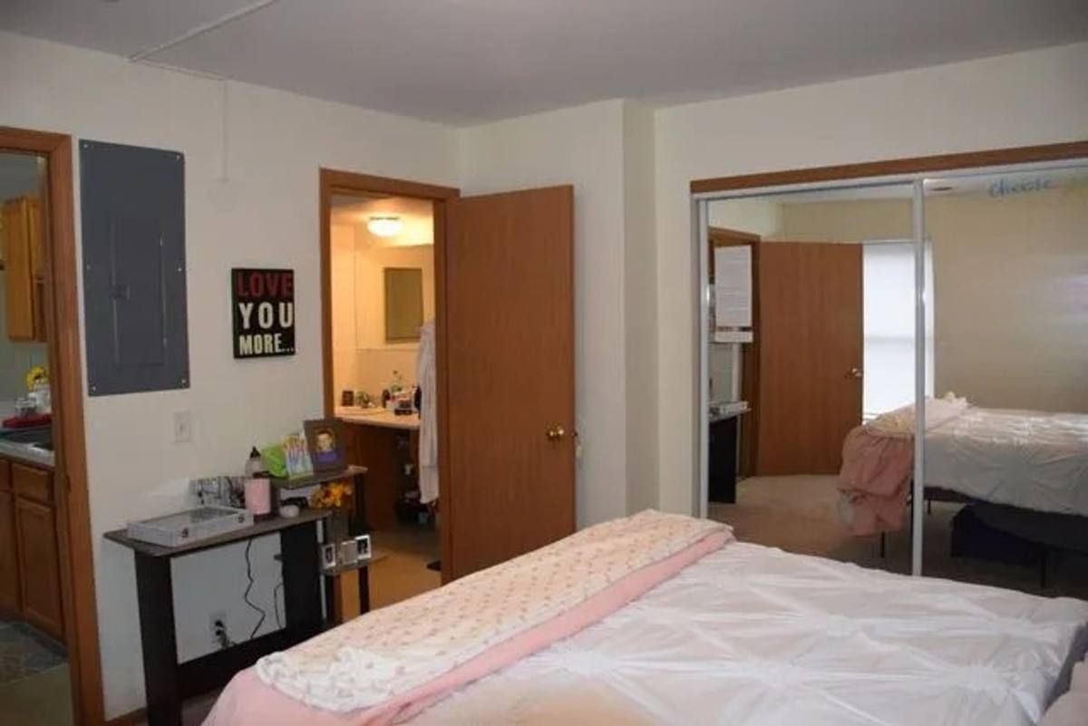Apartment for rent at 622 Elm St, Terre Haute, IN 47807