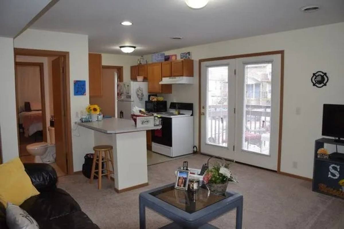 Apartment for rent at 622 Elm St, Terre Haute, IN 47807