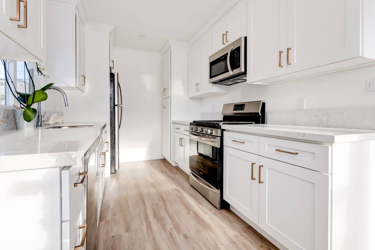 Apartment for rent at 350 Hermosa Ave, Hermosa Beach, CA 90254