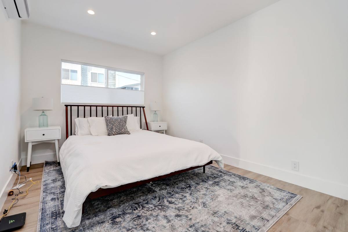 Apartment for rent at 350 Hermosa Ave, Hermosa Beach, CA 90254