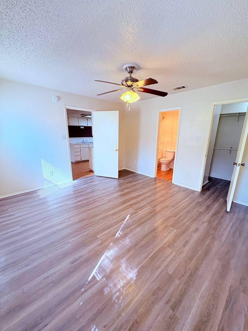 Apartment for rent at 11400 Ptarmigan Cove, Austin, TX 78758