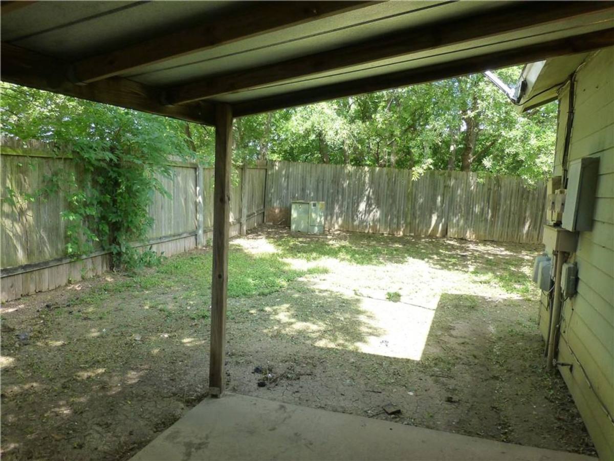 Apartment for rent at 11400 Ptarmigan Cove, Austin, TX 78758