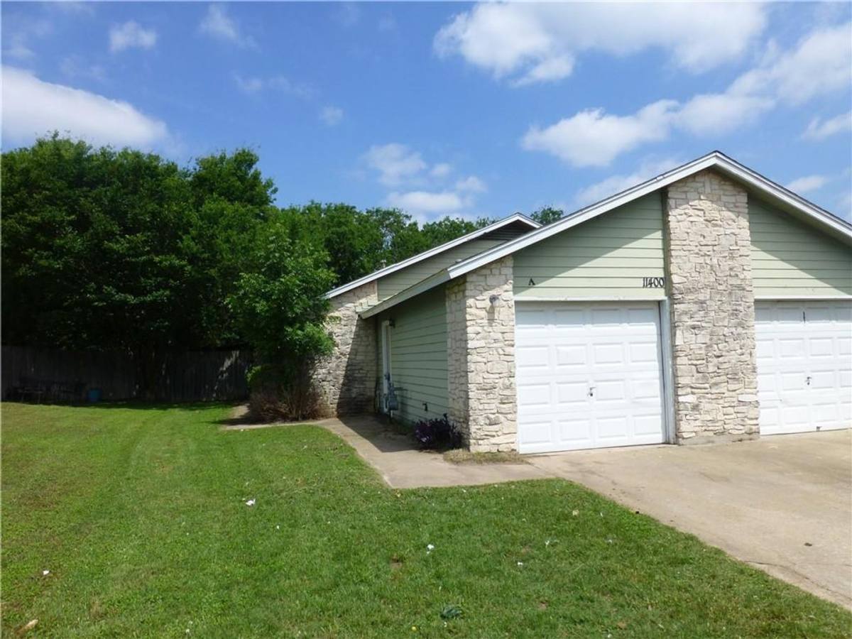 Apartment for rent at 11400 Ptarmigan Cove, Austin, TX 78758