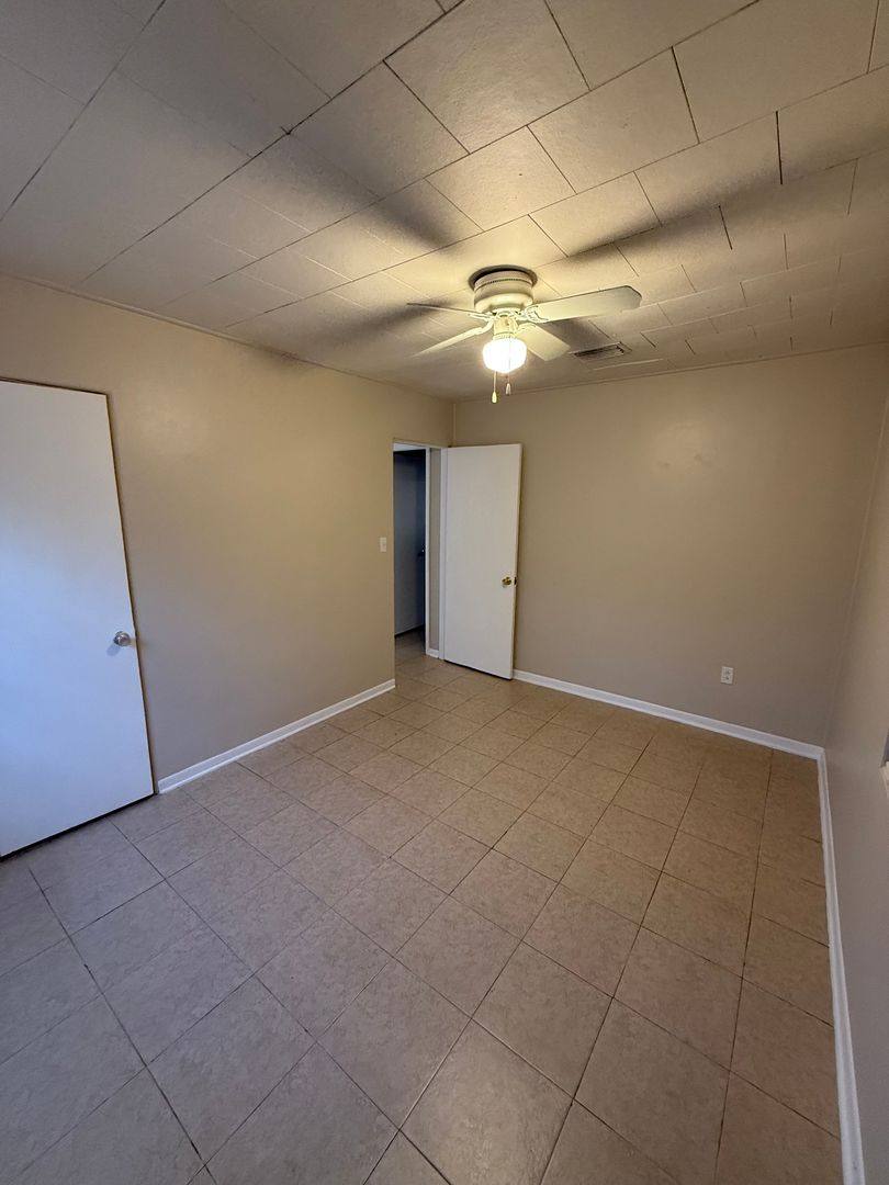 House for rent at 122 Laurel Oak St, Melbourne, FL 32904