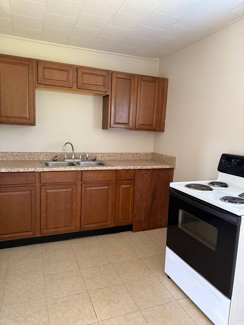 House for rent at 122 Laurel Oak St, Melbourne, FL 32904