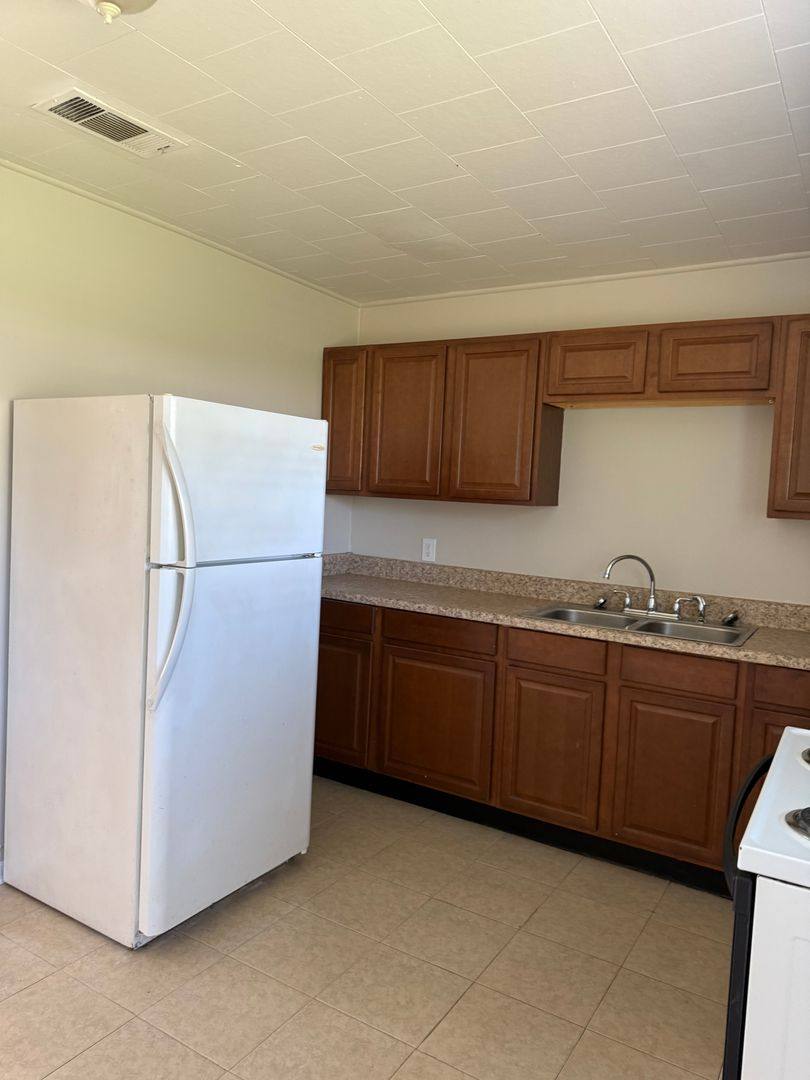 House for rent at 122 Laurel Oak St, Melbourne, FL 32904