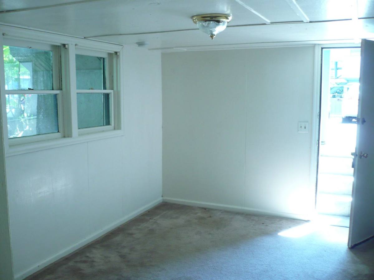 Apartment for rent at 242 E 14th Ave, Eugene, OR 97401