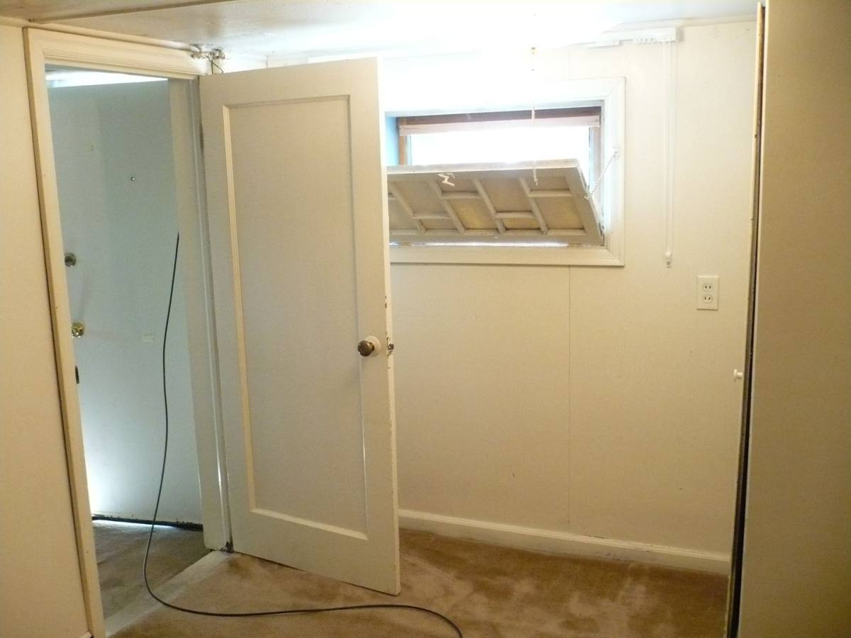 Apartment for rent at 242 E 14th Ave, Eugene, OR 97401