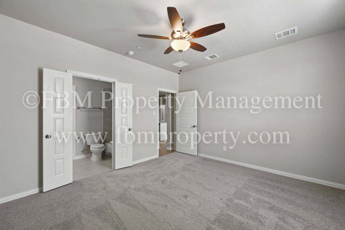 Townhouse for rent at 2909 Ali Dr, Waxahachie, TX 75165