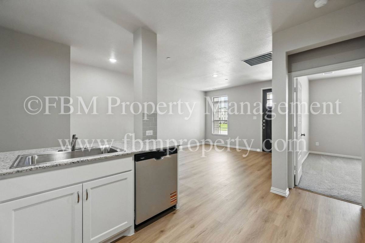Townhouse for rent at 2909 Ali Dr, Waxahachie, TX 75165
