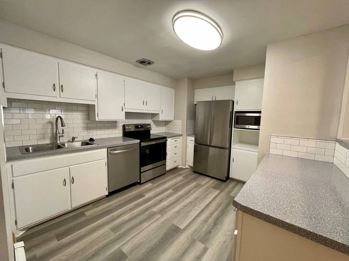 Apartment for rent at 909 S Brooks St, Madison, WI 53715