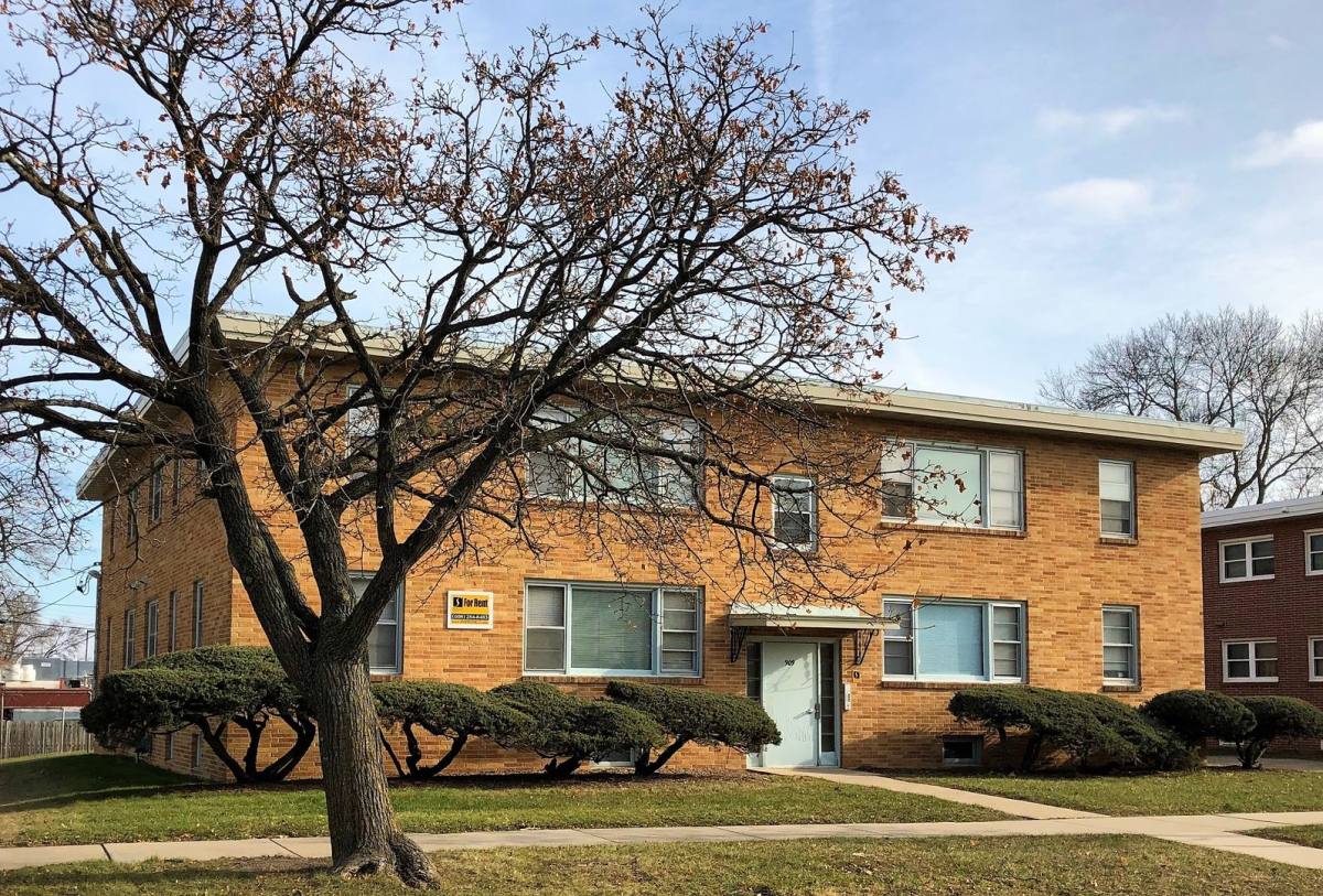 Apartment for rent at 909 S Brooks St, Madison, WI 53715