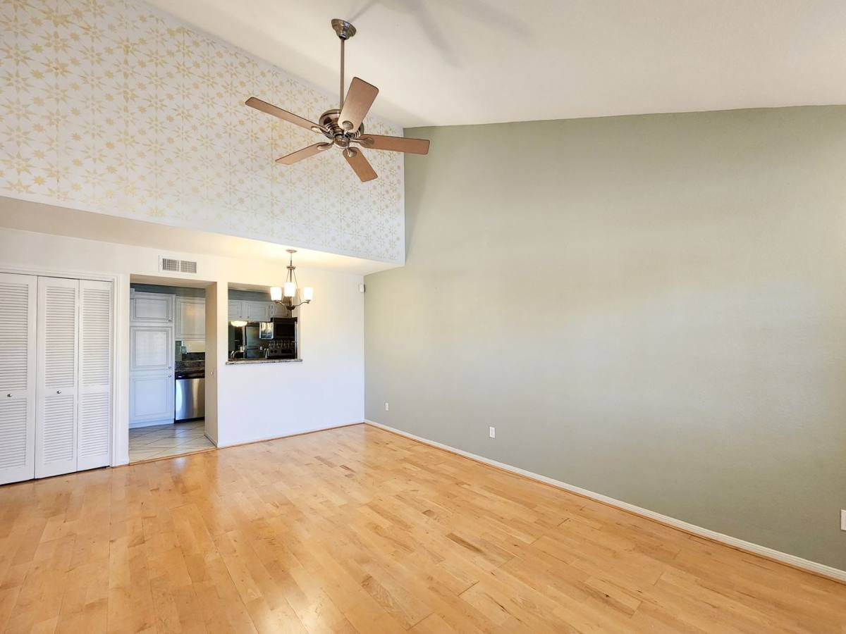 House for rent at 1860 White Oak Dr, Houston, TX 77009