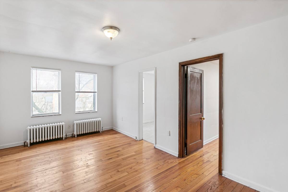 Apartment for rent at 211 N Washington St, Ypsilanti, MI 48197