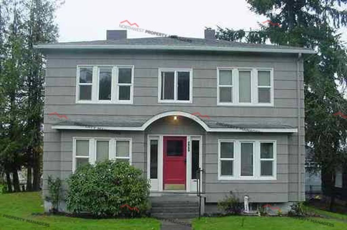 Apartment for rent at 357 S Market Blvd, Chehalis, WA 98532