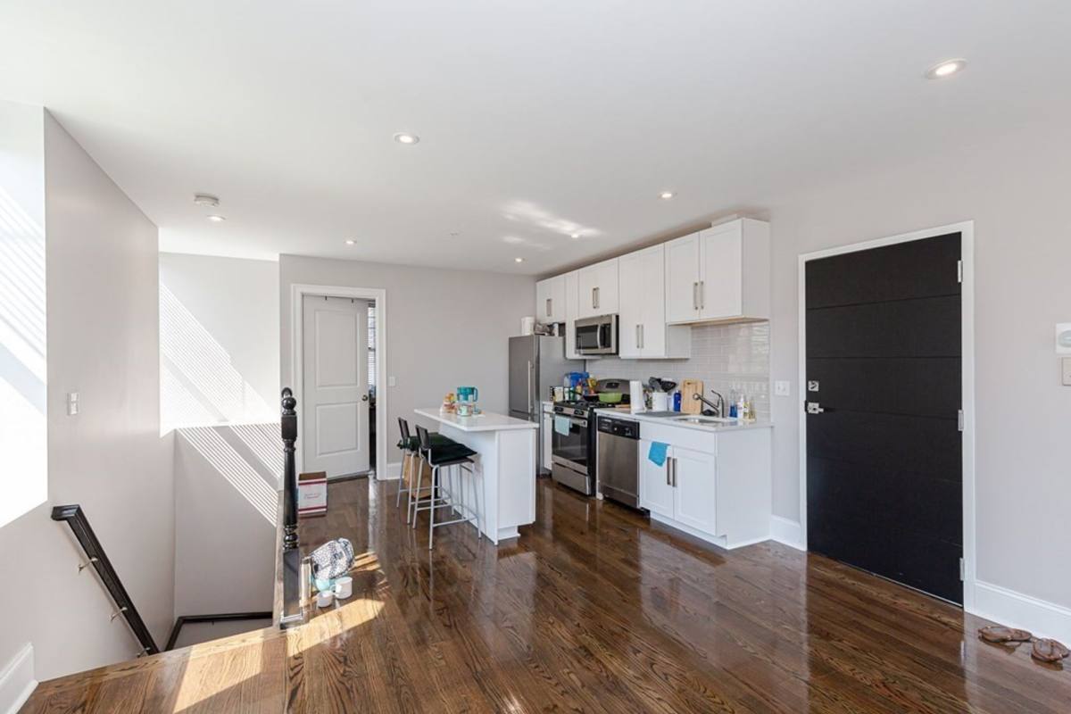 Apartment for rent at 19 Dudley St #2, Roxbury, MA 02119