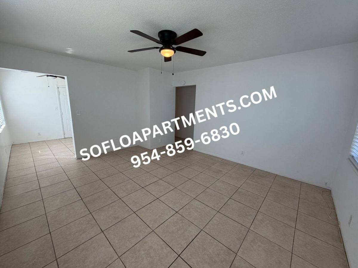 Apartment for rent at 2111 Roosevelt St, Hollywood, FL 33020