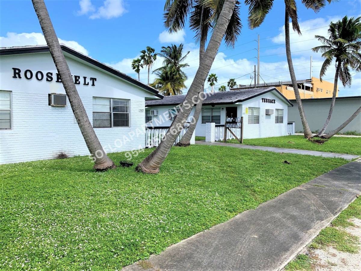 Apartment for rent at 2111 Roosevelt St, Hollywood, FL 33020