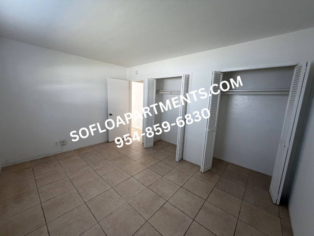 Apartment for rent at 2111 Roosevelt St, Hollywood, FL 33020