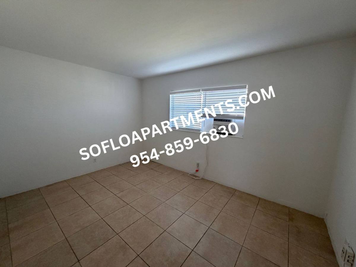 Apartment for rent at 2111 Roosevelt St, Hollywood, FL 33020