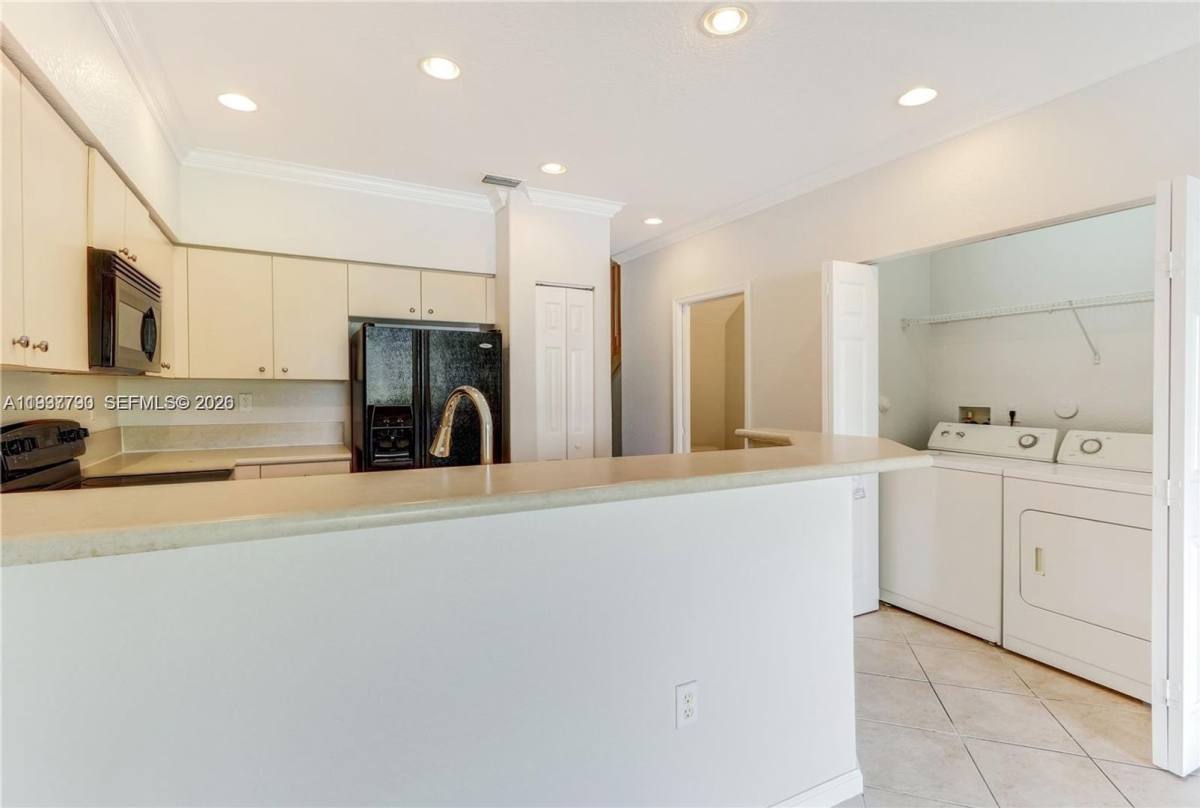 House for rent at 2830 SW 83rd Terrace #101, Hollywood, FL 33025