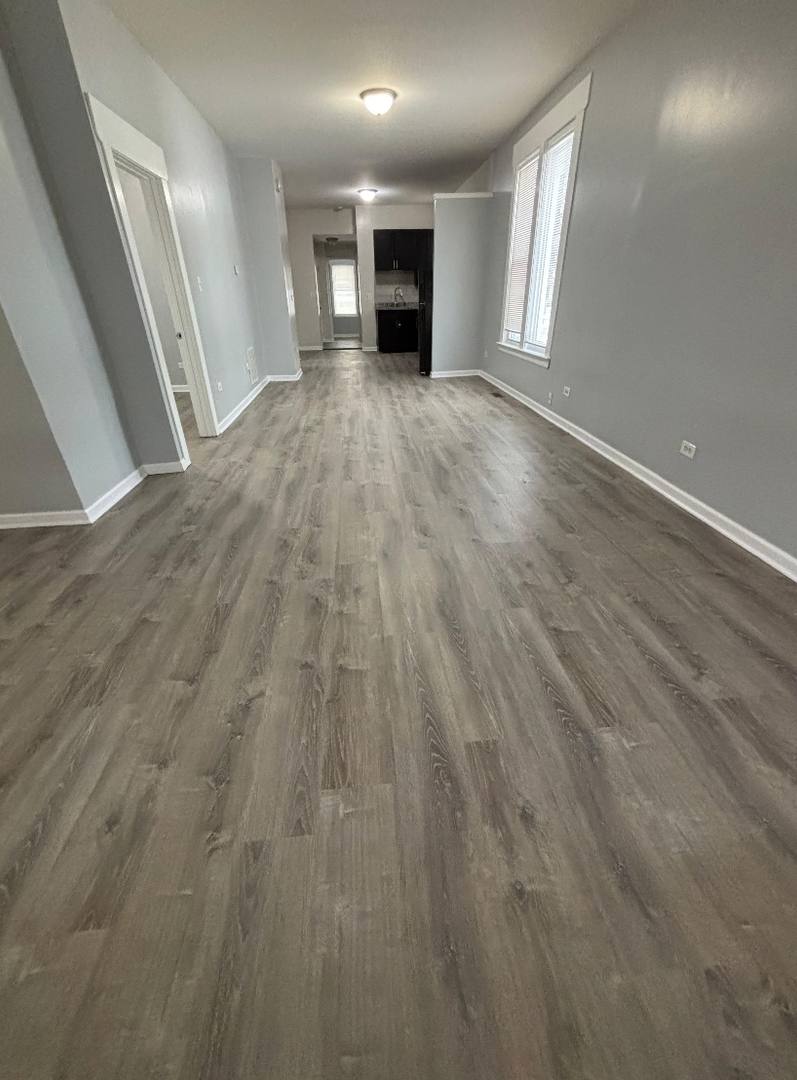 Apartment for rent at 6949 S Woodlawn Ave, Chicago, IL 60637