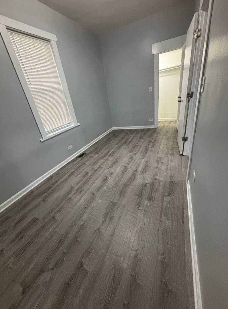 Apartment for rent at 6949 S Woodlawn Ave, Chicago, IL 60637