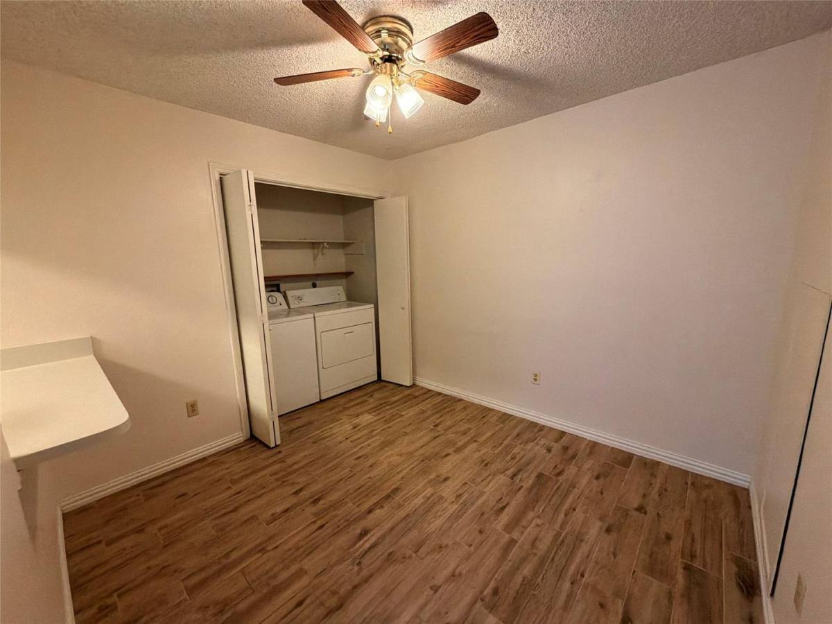 Condo for rent at 2327 Torrington Dr, Arlington, TX 76012