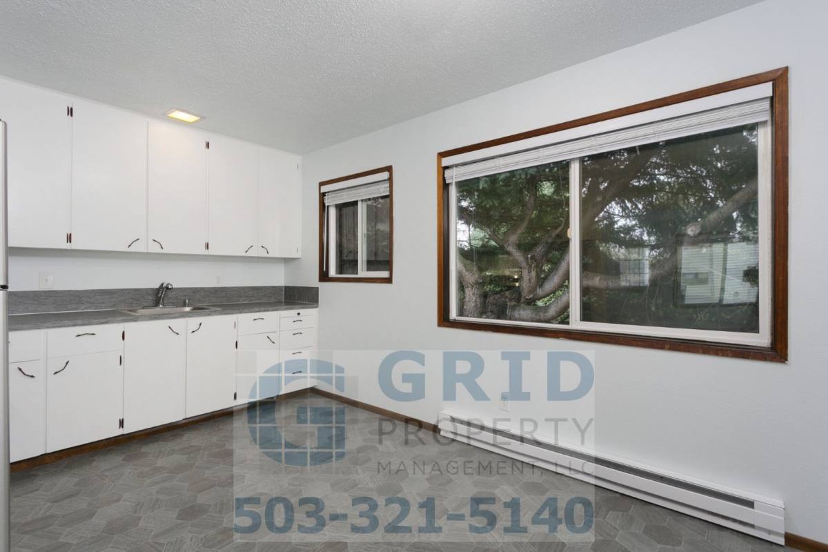 Apartment for rent at 1131 SE 17th Ave #F, Portland, OR 97214