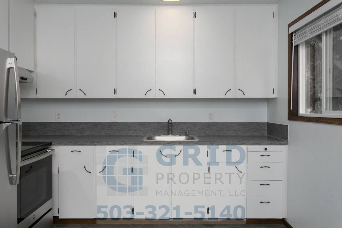 Apartment for rent at 1131 SE 17th Ave #F, Portland, OR 97214