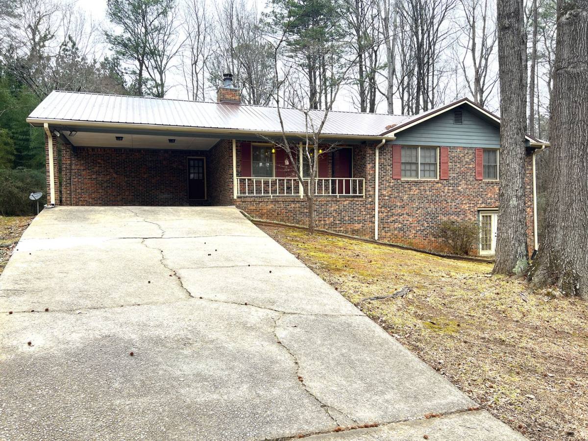 House for rent at 40 Wagon Wheel Dr, Rex, GA 30273