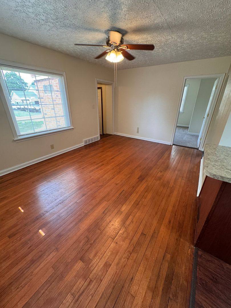 House for rent at 817 Taylor, Girard, OH 44420