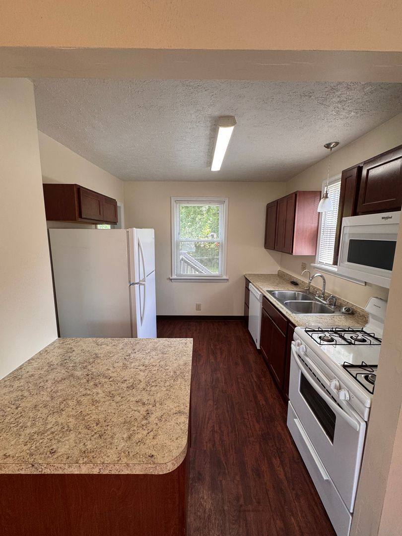 House for rent at 817 Taylor, Girard, OH 44420