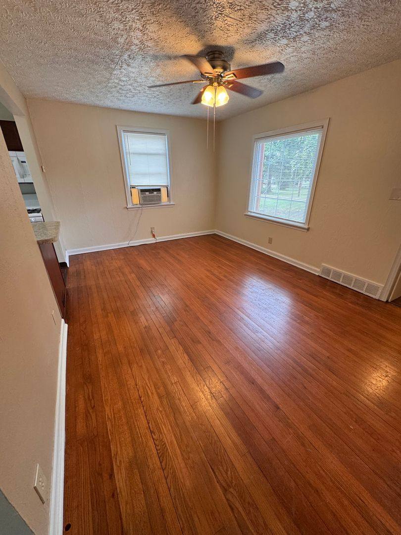 House for rent at 817 Taylor, Girard, OH 44420