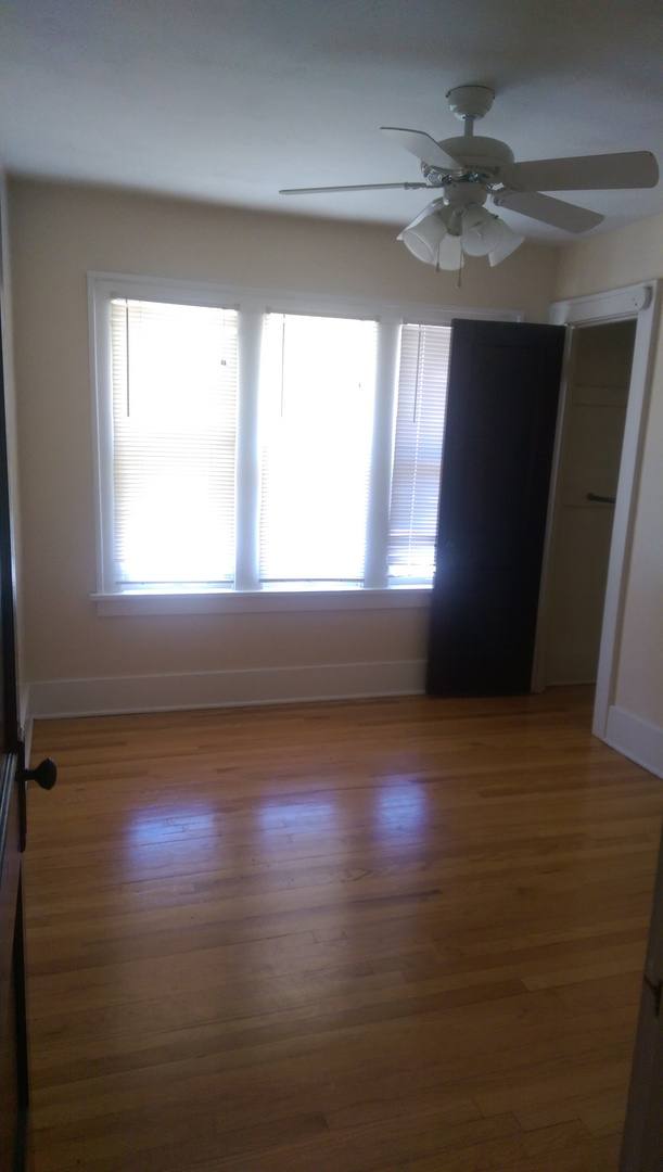 Apartment for rent at 409-415 S 35 St; 3418 - 3420 Dewey Ave, Omaha, NE 68131