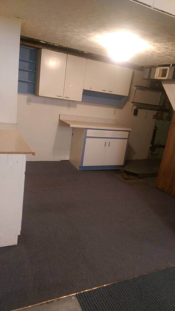 Apartment for rent at 409-415 S 35 St; 3418 - 3420 Dewey Ave, Omaha, NE 68131