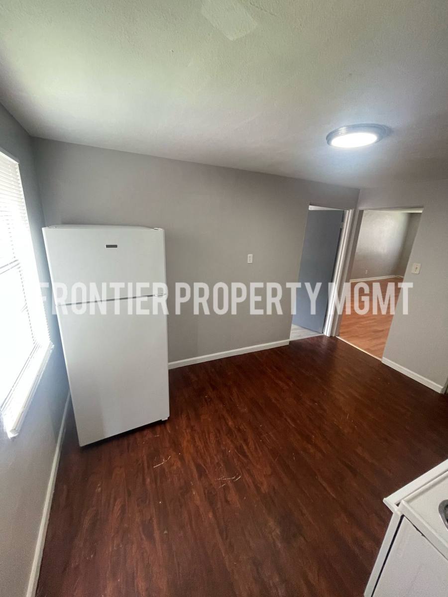 Apartment for rent at 1000 Wild Cherry Lane, Saint Louis, MO 63130