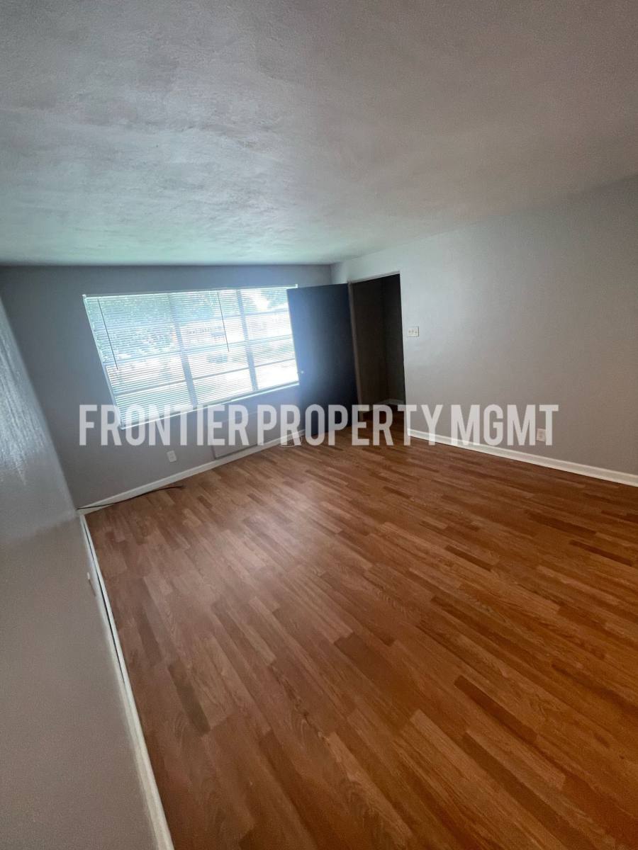 Apartment for rent at 1000 Wild Cherry Lane, Saint Louis, MO 63130