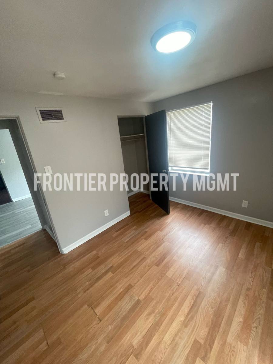 Apartment for rent at 1000 Wild Cherry Lane, Saint Louis, MO 63130