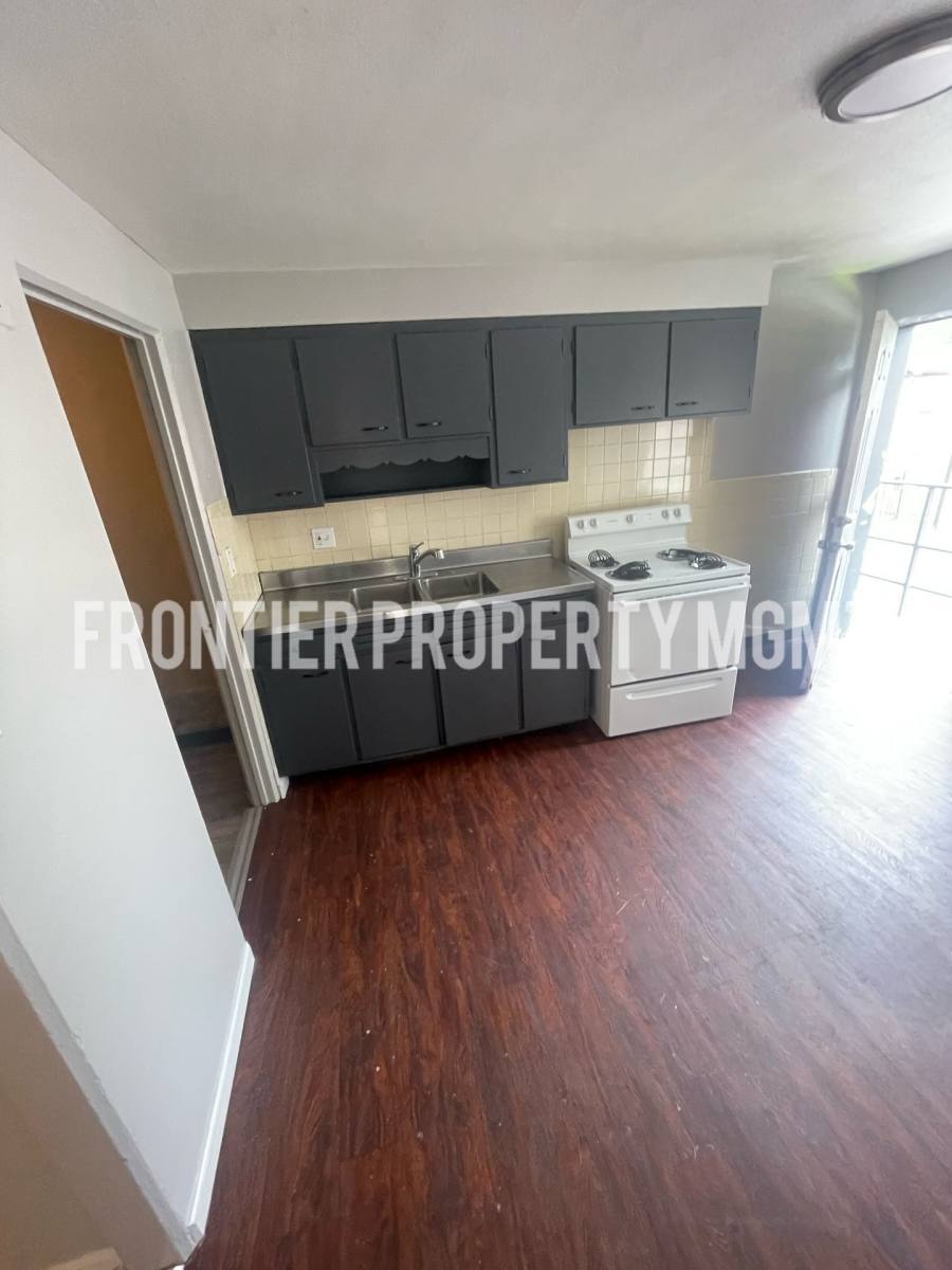 Apartment for rent at 1000 Wild Cherry Lane, Saint Louis, MO 63130
