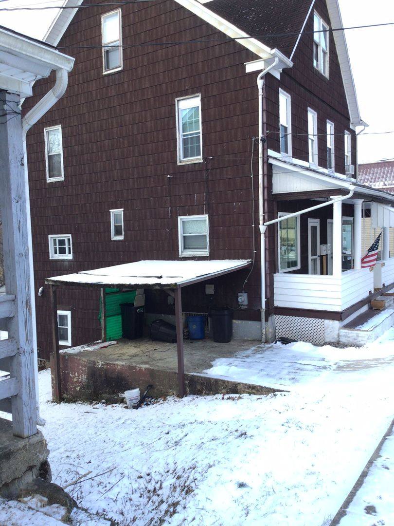 Apartment for rent at 520 Woodvale Ave, Chambersburg, PA 17201