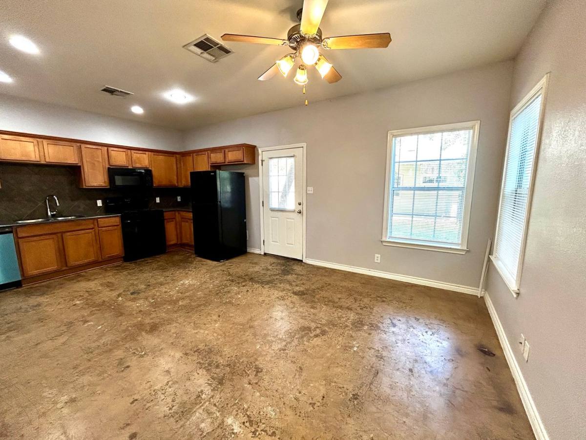 Townhouse for rent at 408 Nelray Blvd #B, Austin, TX 78751