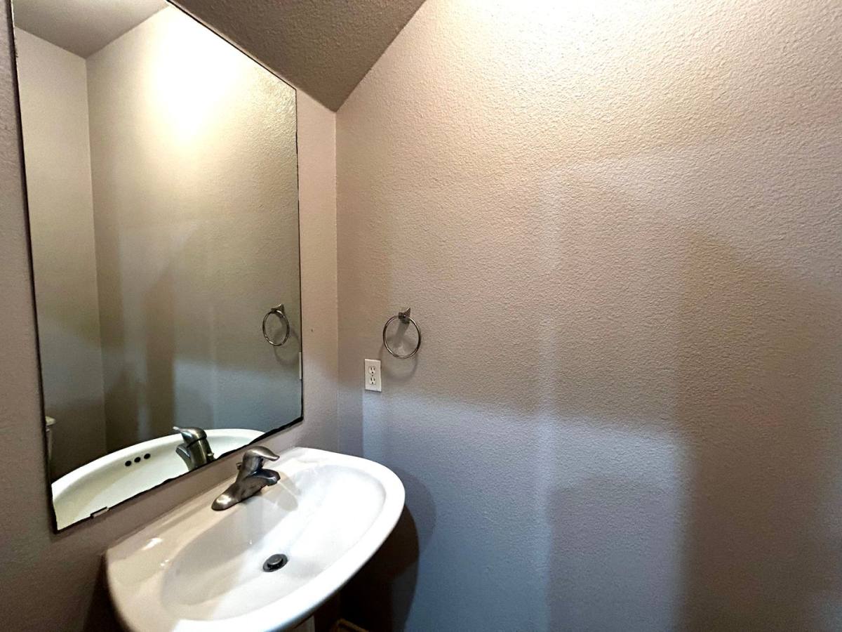 Townhouse for rent at 408 Nelray Blvd #B, Austin, TX 78751