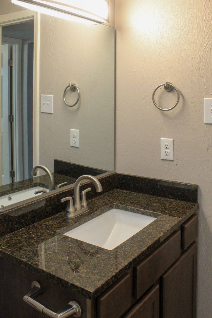 Apartment for rent at 476 Twin Bridges Rd, Alexandria, LA 71303